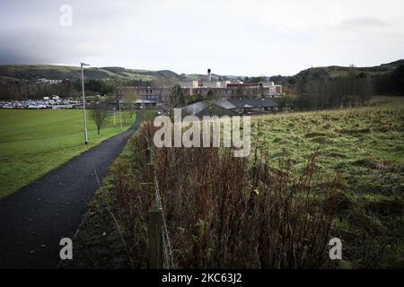 Eine allgemeine Ansicht des Borders General Hospital am 18. Dezember 2020 in Melrose, Schottland. Da alle Routineoperationen im Krankenhaus bis Ende des Jahres abgesagt wurden, kam dies, nachdem Schätzungen zufolge 22 Menschen mit einem Covid-Ausbruch in der Station 7 in Verbindung gebracht wurden. Die Region unterliegt nach wie vor Beschränkungen der Stufe 1, aber die Grenzen des nationalen Gesundheitsdienstes haben davor gewarnt, dass die Infektionsraten in der Region mit den Beschränkungen der Stufe 1 „nicht mehr vereinbar“ sind. (Foto von Ewan Bootman/NurPhoto) Stockfoto