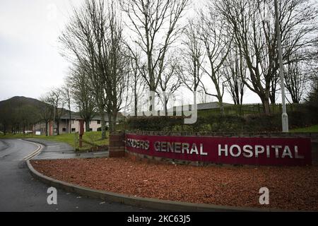 Eine allgemeine Ansicht des Borders General Hospital am 18. Dezember 2020 in Melrose, Schottland. Da alle Routineoperationen im Krankenhaus bis Ende des Jahres abgesagt wurden, kam dies, nachdem Schätzungen zufolge 22 Menschen mit einem Covid-Ausbruch in der Station 7 in Verbindung gebracht wurden. Die Region unterliegt nach wie vor Beschränkungen der Stufe 1, aber die Grenzen des nationalen Gesundheitsdienstes haben davor gewarnt, dass die Infektionsraten in der Region mit den Beschränkungen der Stufe 1 „nicht mehr vereinbar“ sind. (Foto von Ewan Bootman/NurPhoto) Stockfoto