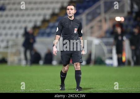 Schiedsrichter Paul Marsden beim Vanarama National League Spiel zwischen Hartlepool United und Stockport County im Victoria Park, Hartlepool am Dienstag, 22.. Dezember 2020 (Foto: Mark Fletcher/MI News/NurPhoto) Stockfoto