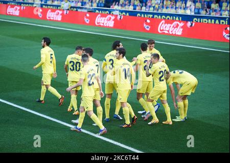 Die Spieler von Villarreal feiern das Tor von Fer Nino während der La Liga Santander mach zwischen Villarreal und Levante im Estadio de la Ceramica am 2. Januar 2021 in Vila-real, Spanien (Foto: Maria Jose Segovia/NurPhoto) Stockfoto