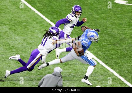 Minnesota Vikings linebacker Troy Dye warms up before their game against  the San Francisco 49ers during an NFL preseason football game, Saturday,  Aug. 20, 2022, in Minneapolis. (AP Photo/Craig Lassig Stock Photo 