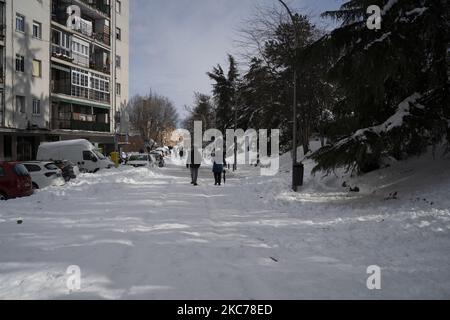 Schäden durch den Sturm Filomena in Madrid, Spanien am 10. Januar 2021. Der Sturm Filomena brachte mehr als 50cm Schnee in die spanische Hauptstadt, den größten seit Jahrzehnten. (Foto von Oscar Gonzalez/NurPhoto) Stockfoto