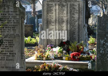 Ein Blick auf das Denkmal für mehr als 200 Kinder aus dem Bethany Mutter- und Kinderheim auf dem Friedhof Mount Jerome in Harold's Cross, Dublin. Taoiseach Micheal Martin (irischer Premierminister) hat gestern Abend eine wegweisende Entschuldigung an die Überlebenden von Mutter- und Babyhäusern abgegeben. Vor zwei Tagen wurde in Irland der lang erwartete Abschlussbericht der Untersuchungskommission für Mutter- und Babyhäuser veröffentlicht. Sie bestätigte, dass in den 18 untersuchten Häusern etwa 9.000 Kinder (zwischen 1922 und 1998) starben, etwa 15 % aller Kinder, die in den Institutionen waren. Am Donnerstag, den 14. Januar 2021, in Du Stockfoto