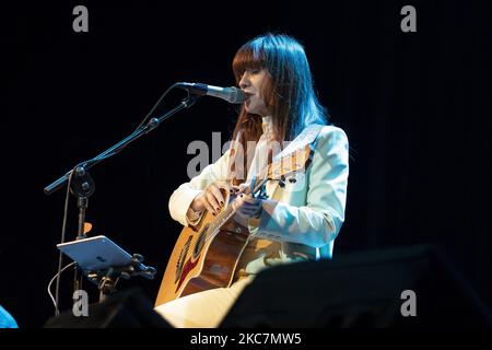 Die spanische Sängerin Ana Fernandez Villaverde, bekannt als La Bien Querida, spielt am 17. Januar 2021 auf der Bühne des Madrider Brillante Festivals im Teatro La Latina in Madrid, Spanien (Foto: Oscar Gonzalez/NurPhoto) Stockfoto