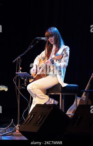 Die spanische Sängerin Ana Fernandez Villaverde, bekannt als La Bien Querida, spielt am 17. Januar 2021 auf der Bühne des Madrider Brillante Festivals im Teatro La Latina in Madrid, Spanien (Foto: Oscar Gonzalez/NurPhoto) Stockfoto