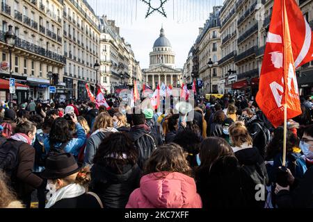 Studenten demonstrieren am 20,2021. Januar in Paris, Frankreich, gegen die unzureichenden Maßnahmen der Regierung. (Foto von Jerome Gilles/NurPhoto) Stockfoto