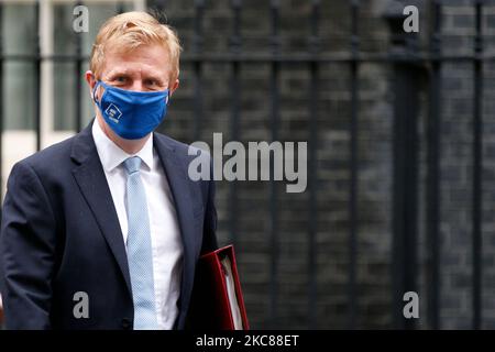 Oliver Dowden, Staatssekretär für Digital, Kultur, Medien und Sport, Abgeordneter der Konservativen Partei für Hertsmere, verlässt am 27. Januar 2021 die Downing Street 10 in London, England. (Foto von David Cliff/NurPhoto) Stockfoto