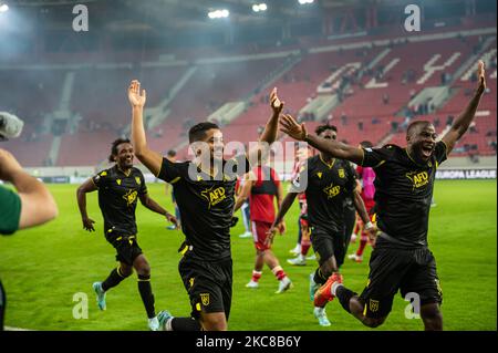 Athen, Lombardei, Griechenland. 3.. November 2022. Die Spieler des FC Nantes feiern den Sieg im Karaiskakis-Stadion im Spiel der UEFA Europa League Gruppe G zwischen Olympiakos FC und FC Nantes. (Bild: © Stefanos Kyriazis/ZUMA Press Wire) Stockfoto