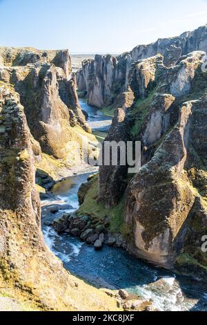 Der Fjadrargljufur Canyon, Wahrzeichen im Süden Islands Stockfoto