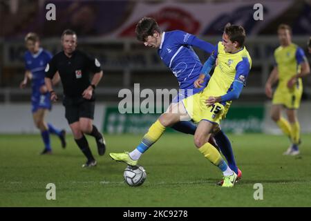 Tom Crawford von Hartlepool Vereinigte sich am Dienstag, den 9.. Februar 2021, mit Callum Maycock von Solihull Moors während des Spiels der Vanarama National League zwischen Hartlepool United und Solihull Moors im Victoria Park, Hartlepool. (Foto von Mark Fletcher/MI News/NurPhoto) Stockfoto