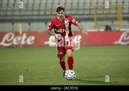 Federico Ricci von AC Monza in Aktion beim Spiel der Serie B zwischen AC Monza und Pisa SC im Stadio Brianteo am 12. Februar 2021 in Monza, Italien. (Foto von Giuseppe Cottini/NurPhoto) Stockfoto