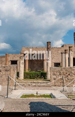 Antike Ruinen in Pompei, einer antiken römischen Stadt in Süditalien Stockfoto