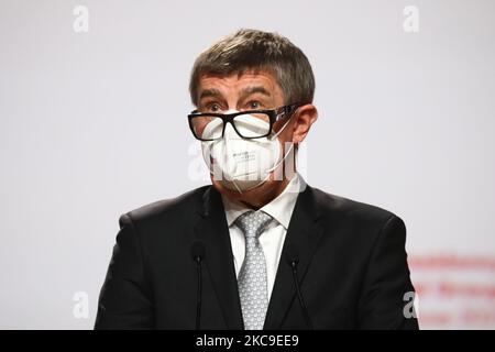 Der tschechische Premierminister Andrej Babis nimmt an einer Pressekonferenz während des Treffens der Visegrad-Gruppe im ICE-Kongresszentrum in Krakau, Polen, am 17. Februar 2021 Teil. Die Visegrad-Gruppe, eine Allianz zwischen Polen, der Tschechischen Republik, der Slowakei und Ungarn, feiert ihr 30.-jähriges Bestehen. (Foto von Beata Zawrzel/NurPhoto) Stockfoto