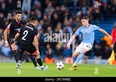 Manchester, Großbritannien. 2.. November 2022. Sergio Gómez von Manchester City in Aktion während des UEFA Champions League Fußballspiels (Gruppe G - Matchday 6 of 6) zwischen Manchester City und dem FC Sevilla im Etihad Stadium in Manchester, England. (Will Palmer/SPP) Quelle: SPP Sport Press Foto. /Alamy Live News Stockfoto