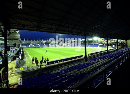 Gesamtansicht von Boundary Park, Heimat von oldham Athletic, vor dem Sky Bet League 2-Spiel zwischen Oldham Athletic und Barrow am Dienstag, den 23.. Februar 2021 im Boundary Park, Oldham. (Kredit: Eddie Garvey | MI News) (Foto von MI News/NurPhoto) Stockfoto