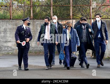 Matteo Salvini vor dem Bunkerraum des Bicocca-Gefängnisses in Catania für den Gregoretti-Prozess, bei dem er am 5. März 2021 in Catania, Italien, der Entführung beschuldigt wird. (Foto von Gabriele Maricchiolo/NurPhoto) Stockfoto