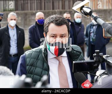 Matteo Salvini vor dem Bunkerraum des Bicocca-Gefängnisses in Catania für den Gregoretti-Prozess, bei dem er am 5. März 2021 in Catania, Italien, der Entführung beschuldigt wird. (Foto von Gabriele Maricchiolo/NurPhoto) Stockfoto