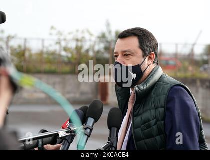 Matteo Salvini vor dem Bunkerraum des Bicocca-Gefängnisses in Catania für den Gregoretti-Prozess, bei dem er am 5. März 2021 in Catania, Italien, der Entführung beschuldigt wird. (Foto von Gabriele Maricchiolo/NurPhoto) Stockfoto