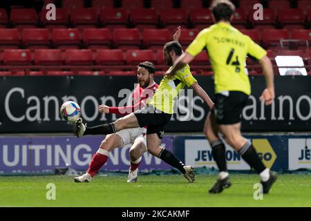 Conor Washington aus Charlton spielt am Dienstag, dem 9.. März 2021, im Rahmen des Sky Bet League 1-Spiels zwischen Charlton Athletic und Northampton Town im Londoner Valley den Ball. (Foto von Juan Gasparini/MI News/NurPhoto) Stockfoto