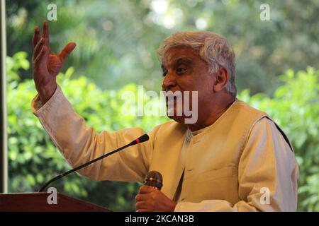 Der indische Dichter, Drehbuchautor und Texter Javed Akhtar nimmt am 11. März 2021 an der Vorstellung eines Musikvideos im Le Meridien in Neu-Delhi Teil. (Foto von Mayank Makhija/NurPhoto) Stockfoto