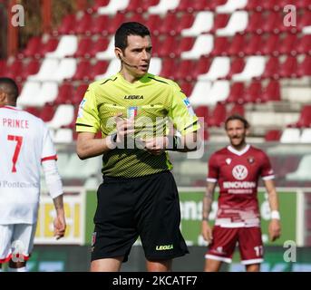 Davide Ghersini, Schiedsrichter, während des Spiels der Serie B zwischen Reggina 1914 und AC Monza am 13. März 2021 im Stadion „Oreste Granillo“ in Reggio Calabria, Italien (Foto: Gabriele Maricchiolo/NurPhoto) Stockfoto