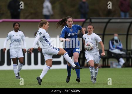 Molly Sharpe von Durham Women in Aktion mit Charlie DEVLIN von Leicester City während des FA Women's Championship Matches zwischen dem Durham Women FC und Leicester City am 14.. März 2021 im Maiden Castle, Durham City, England. (Foto von Mark Fletcher/MI News/NurPhoto) Stockfoto