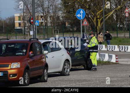 Einweihung der Anti-Covid-Impfungen im Parcheggio Parco Trenno in Mailand am 15. März 2021 in Italien. (Foto von Mairo Cinquetti/NurPhoto) Stockfoto