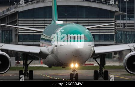 Aer Lingus Airbus A330-300 gesehen auf dem Flughafen Dublin während der Covid-19-Sperre auf Ebene 5. Am Montag, den 22. März 2021, in Dublin, Irland. (Foto von Artur Widak/NurPhoto) Stockfoto