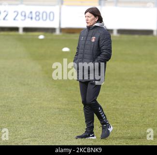 Karen Hill Managerin von Charlton Athletic Women beim FA Women's Championship-Spiel zwischen London City Lionesses und Charlton Athletic Women am 28. März 2021 im Princes Park Stadium in Dartford, England (Foto by Action Foto Sport/NurPhoto) Stockfoto