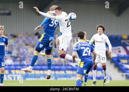 Joe Pigott vom AFC Wimbledon kontrolliert den Ball während des Spiels der Sky Bet League 1 zwischen AFC Wimbledon und Northampton Town am 27.. März 2021 in der Plough Lane, Wimbledon, England. (Foto von Federico Maranesi/MI News/NurPhoto) Stockfoto