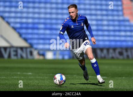 Stock Action Bild von Oldham Athletic Davis Keillor-Dunn während des Sky Bet League 2 Spiel zwischen Oldham Athletic und Stevenage im Boundary Park, Oldham am Freitag, 2.. April 2021. (Foto von Eddie Garvey/MI News/NurPhoto) Stockfoto