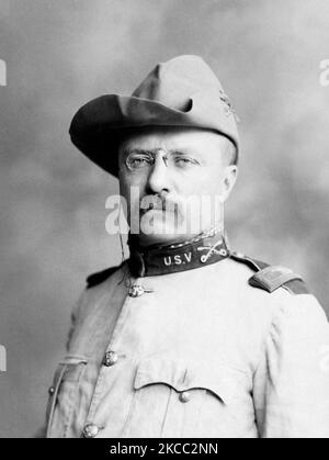 Porträt von Colonel Theodore Roosevelt in seiner rauen Reiteruniform. Stockfoto