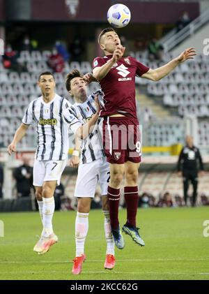 Alessandro Buongiorno vom FC Turin im Einsatz während des Serie-A-Spiels zwischen dem FC Turin und Juventus im Stadio Olimpico di Turin am 03. April 2021 in Turin, Italien. Sportstadien in ganz Italien unterliegen aufgrund der Coronavirus-Pandemie weiterhin strengen Beschränkungen, da staatliche Gesetze zur sozialen Distanzierung Fans innerhalb von Veranstaltungsorten verbieten, was dazu führt, dass Spiele hinter verschlossenen Türen gespielt werden. (Foto von Giuseppe Cottini/NurPhoto) Stockfoto