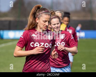 Ella Franklin-Fraiture vom Aston Villa Ladies FC während des Vormatchwarmuts während der Barclays FA Women's Super League zwischen Everton Women und Aston Villa Women am 04.. April 2021 im Walton Hall Park Stadium, Liverpool, Großbritannien (Foto by Action Foto Sport/NurPhoto) Stockfoto