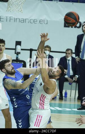 Am 4. April 2021 fand im Wizink Center in Madrid, Spanien, das Spiel der ACB Endesa Basketball League zwischen Real Madrid und Acunsa GBC statt. (Foto von Oscar Gonzalez/NurPhoto) Stockfoto