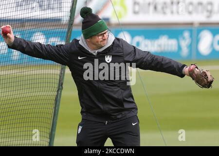 Alex Gidman Cheftrainer von Worcestershire beim Aufwärmen während der LV Championship Group 1 Tag einer von vier Tagen zwischen Essex CCC und Worcestershire CCC auf dem Cloudfm County Ground am 08.. April 2021 in Chelmsford, England (Foto von Action Foto Sport/NurPhoto) Stockfoto