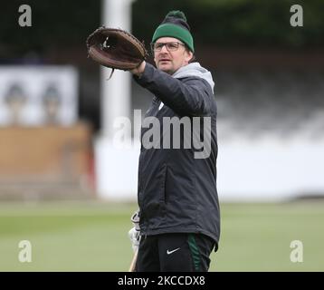 Alex Gidman Cheftrainer von Worcestershire beim Aufwärmen während der LV Championship Group 1 Tag einer von vier Tagen zwischen Essex CCC und Worcestershire CCC auf dem Cloudfm County Ground am 08.. April 2021 in Chelmsford, England (Foto von Action Foto Sport/NurPhoto) Stockfoto