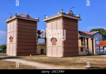 Chariot Gebäude am Karainagar Sivan Tempel (Eezhathu Chidambaram) in Karainagar, Sri Lanka. Dieser alte Tempel befindet sich an der Nordspitze der Insel Karainagar, vor der Jaffna-Küste. (Foto von Creative Touch Imaging Ltd./NurPhoto) Stockfoto