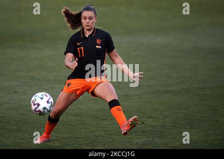 Lieke Martens aus den Niederlanden in Aktion beim Freundschaftsspiel der Frauen-Internationale zwischen Spanien und den Niederlanden am 09. April 2021 in Marbella, Spanien. Sportstadien in ganz Spanien unterliegen aufgrund der Coronavirus-Pandemie weiterhin strengen Beschränkungen, da staatliche Gesetze zur sozialen Distanzierung Fans innerhalb von Veranstaltungsorten verbieten, was dazu führt, dass Spiele hinter verschlossenen Türen gespielt werden. (Foto von Jose Breton/Pics Action/NurPhoto) Stockfoto