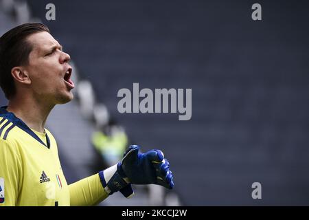 Juventus-Torwart Wojciech Szczesny (1) Gesten während des Fußballspiels der Serie A n.30 JUVENTUS - GENUA am 11. April 2021 im Allianz-Stadion in Turin, Piemont, Italien. Endergebnis: Juventus-Genua 3-1. (Foto von Matteo Bottanelli/NurPhoto) Stockfoto