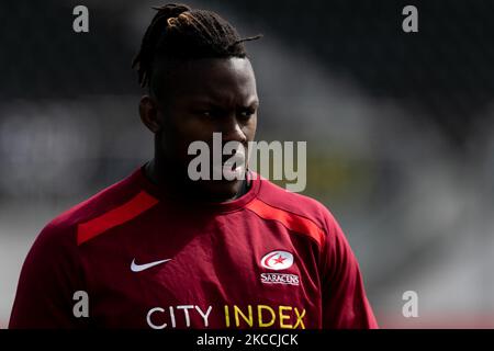 Maro Itoje von Saracens erwärmt sich am Sonntag, den 11.. April 2021, vor dem Greene King IPA Championship-Spiel zwischen Saracens und Bedford Blues im Allianz Park, London. (Foto von Juan Gasperini/MI News/NurPhoto) Stockfoto