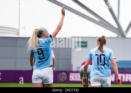 TORFEIER - Chloe Kelly vom Manchester City WFC während der vierten Runde des Vitality Women's FA Cup, die am 17.. April 2021 im Academy Stadium, Manchester, Großbritannien, stattfand, zwischen den Manchester City Women und den Aston Villa Women. (Foto von Action Foto Sport/NurPhoto) Stockfoto