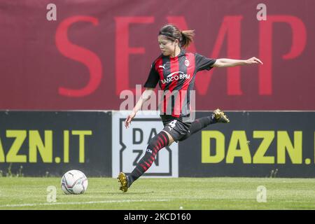 Yui Hasegawa vom AC Mailand in Aktion während der Women Serie Ein Spiel zwischen AC Mailand und SSC Napoli im Centro Sportivo Vismara am 18. April 2021 in Mailand, Italien. (Foto von Giuseppe Cottini/NurPhoto) Stockfoto