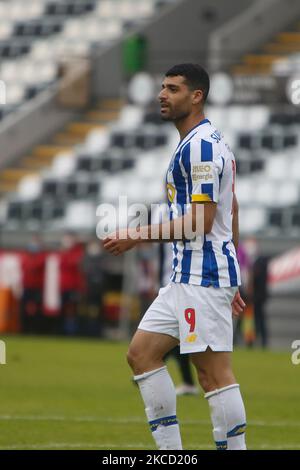 Mehdi Taremi vom FC Porto beim Liga-Nos-Spiel zwischen CD Nacional und FC Porto am 18. April 2021 in Funchal, Madeira, Portugal. (Foto von Valter Gouveia/NurPhoto) Stockfoto