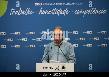 João Geraldes ( CDU ) spricht auf der Pressekonferenz die Koalition für die nächsten Kommunalwahlen im PCP-Hauptquartier in Lissabon, Portugal, am 20. April 2021. Die Kommunistische Partei ( PCP ) bildet eine Koalition mit der Umweltpartei ( PEV ) für die diesjährigen Kommunalwahlen. Die CDU, einheitliche demokratische Koalition. (Foto von Nuno Cruz/NurPhoto) Stockfoto