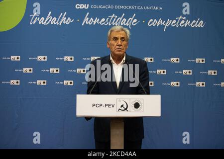 Der Generalsekretär der PCP, Jerónimo de Sousa, spricht auf der Pressekonferenz über die Koalition für die nächsten Kommunalwahlen am PCP-Hauptquartier in Lissabon, Portugal, am 20. April 2021. Die Kommunistische Partei ( PCP ) bildet eine Koalition mit der Umweltpartei ( PEV ) für die diesjährigen Kommunalwahlen. Die CDU, einheitliche demokratische Koalition. (Foto von Nuno Cruz/NurPhoto) Stockfoto