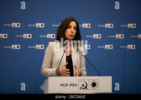 Heloísa Apolónia ( PEV ) spricht auf der Pressekonferenz die Koalition für die nächsten Kommunalwahlen im PCP-Hauptquartier in Lissabon, Portugal, am 20. April 2021. Die Kommunistische Partei ( PCP ) bildet eine Koalition mit der Umweltpartei ( PEV ) für die diesjährigen Kommunalwahlen. Die CDU, einheitliche demokratische Koalition. (Foto von Nuno Cruz/NurPhoto) Stockfoto