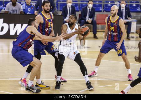 10 wird Thomas von Zenit St. Petersburg während des Spiels 2 von Turkish Airlines Euroleague Basketball Playoff-Spiel zwischen FC Barcelona und Zenit St. Petersburg im Palau Blaugrana am 23. April 2021 in Barcelona, Spanien. (Foto von Xavier Bonilla/NurPhoto) Stockfoto