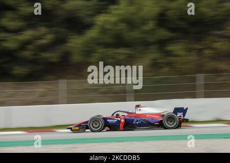 25 Marino Sato aus Japan von Trident, Aktion am dritten Tag des FIA Formel 2 Testens auf dem Circuit de Barcelona - Catalunya am 25. April 2021 in Montmelo, Spanien. (Foto von Xavier Bonilla/NurPhoto) Stockfoto