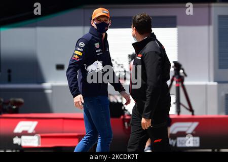 Max Verstappen von Red Bull Racing Honda spricht während der Pressekonferenz zum portugiesischen GP, dem dritten Lauf der Formel-1-Weltmeisterschaft im Autodromo Internacional do Algarve, Mexilhoeira Grande, Portimao, Algarve, 29. April 2021 (Foto: Andrea Diodato/NurPhoto) Stockfoto